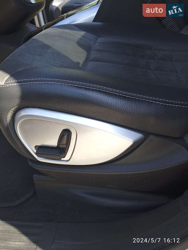 Минивэн Mercedes-Benz R-Class 2009 в Великодолинском