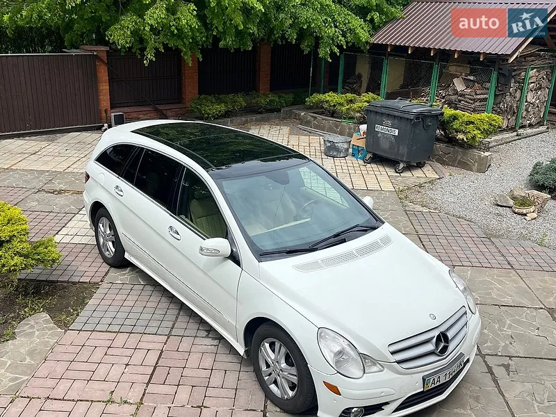 Mercedes-Benz R-Class
