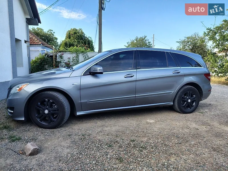Mercedes-Benz R-Class