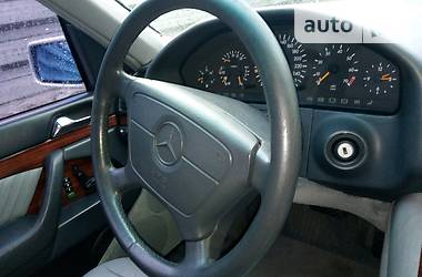 Седан Mercedes-Benz S-Class 1994 в Днепре