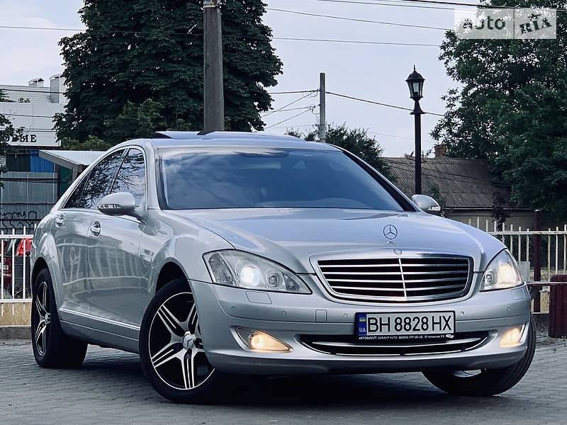 Седан Mercedes-Benz S-Class 2006 в 