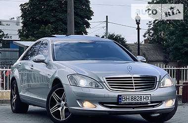 Седан Mercedes-Benz S-Class 2006 в 
