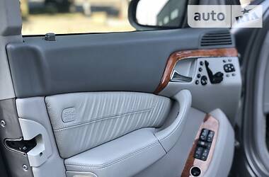 Седан Mercedes-Benz S-Class 2005 в 