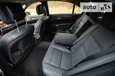 Седан Mercedes-Benz S-Class 2013 в 