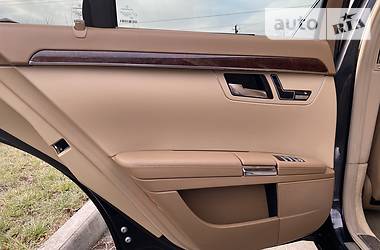 Седан Mercedes-Benz S-Class 2009 в 