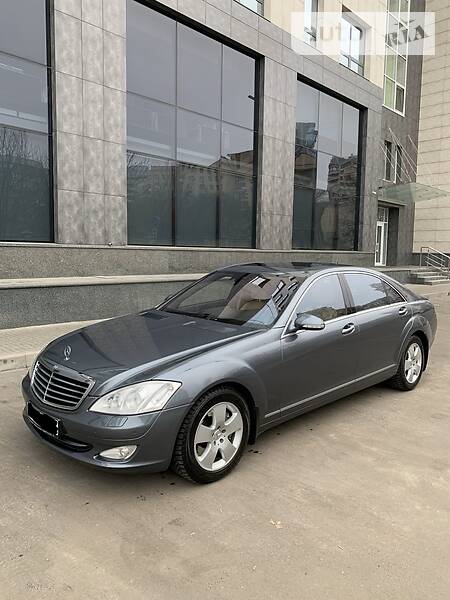 Седан Mercedes-Benz S-Class 2007 в 