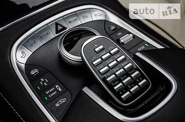 Седан Mercedes-Benz S-Class 2013 в 