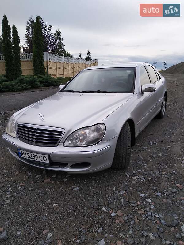 Седан Mercedes-Benz S-Class 2002 в Коростене