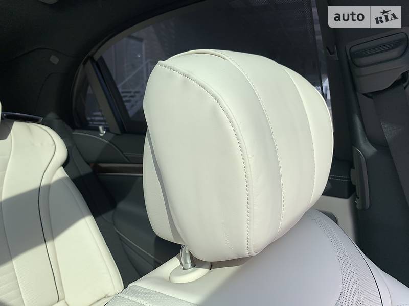 Седан Mercedes-Benz S-Class 2019 в Києві