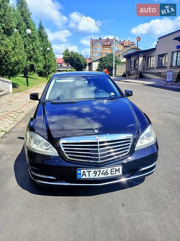 Седан Mercedes-Benz S-Class 2011 в Ивано-Франковске