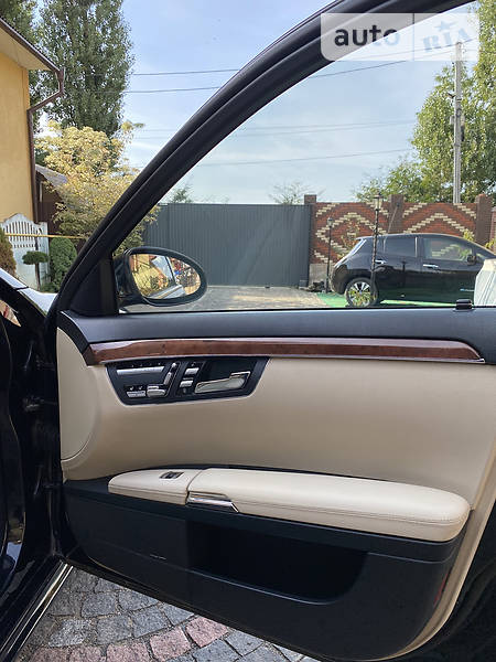 Седан Mercedes-Benz S-Class 2008 в Чернівцях