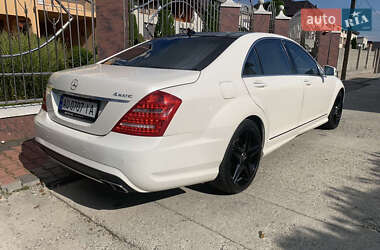 Седан Mercedes-Benz S-Class 2010 в 