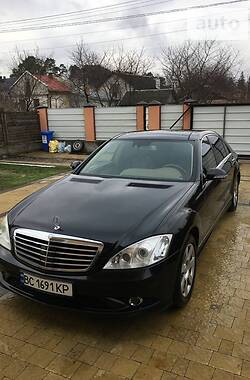 Седан Mercedes-Benz S-Class 2007 в Львове