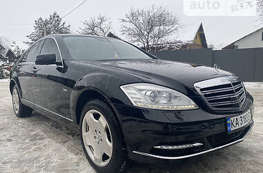 Седан Mercedes-Benz S-Class 2009 в Калуше