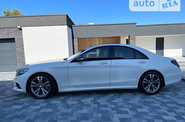 Седан Mercedes-Benz S-Class 2017 в 