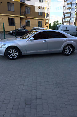 Седан Mercedes-Benz S-Class 2009 в Рівному