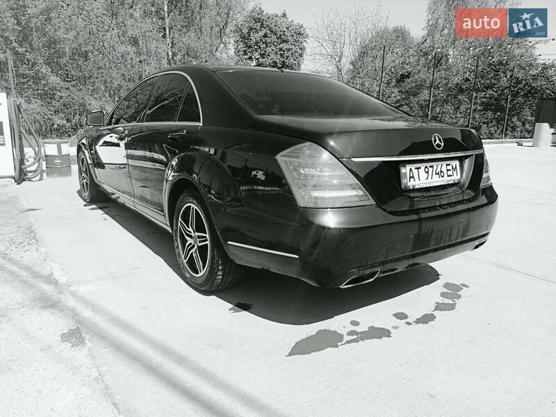 Седан Mercedes-Benz S-Class 2011 в Ивано-Франковске