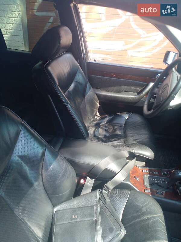 Седан Mercedes-Benz S-Class 1997 в Черноморске