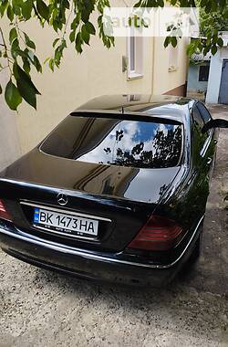 Седан Mercedes-Benz S-Class 2001 в Рівному