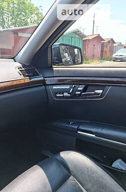 Седан Mercedes-Benz S-Class 2011 в 