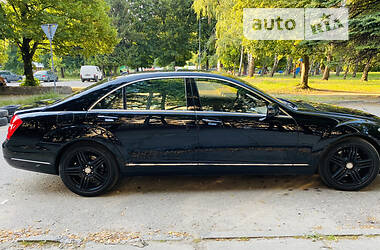 Седан Mercedes-Benz S-Class 2013 в Львові