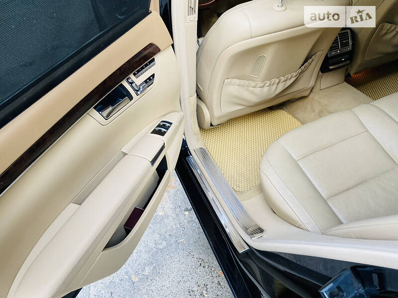 Седан Mercedes-Benz S-Class 2013 в Львові
