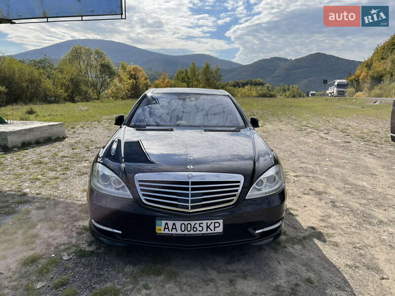 Седан Mercedes-Benz S-Class 2010 в Киеве