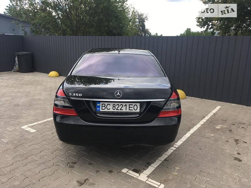 Седан Mercedes-Benz S-Class 2005 в Шептицькому