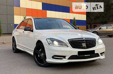 Седан Mercedes-Benz S-Class 2011 в Кривому Розі