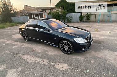 Седан Mercedes-Benz S-Class 2006 в Нікополі