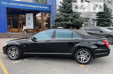 Седан Mercedes-Benz S-Class 2011 в Полтаві