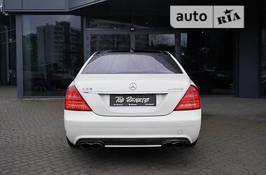 Седан Mercedes-Benz S-Class 2008 в 