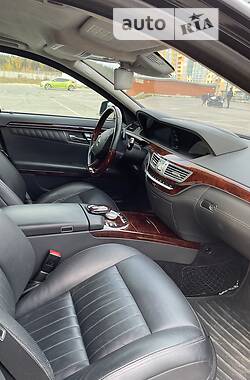 Седан Mercedes-Benz S-Class 2010 в 