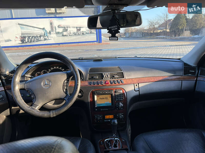 Седан Mercedes-Benz S-Class 2000 в Рени