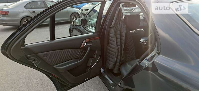 Седан Mercedes-Benz S-Class 2002 в Києві