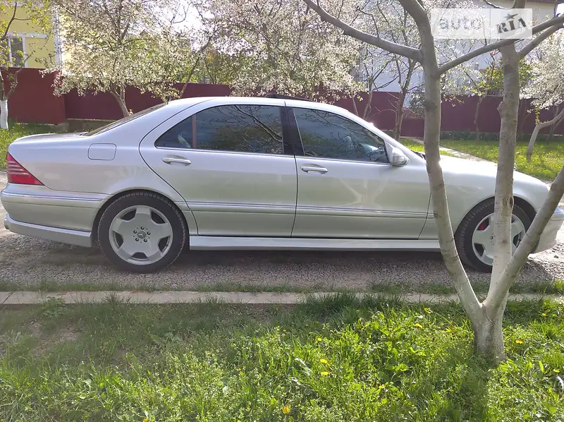 Mercedes-Benz S-Class