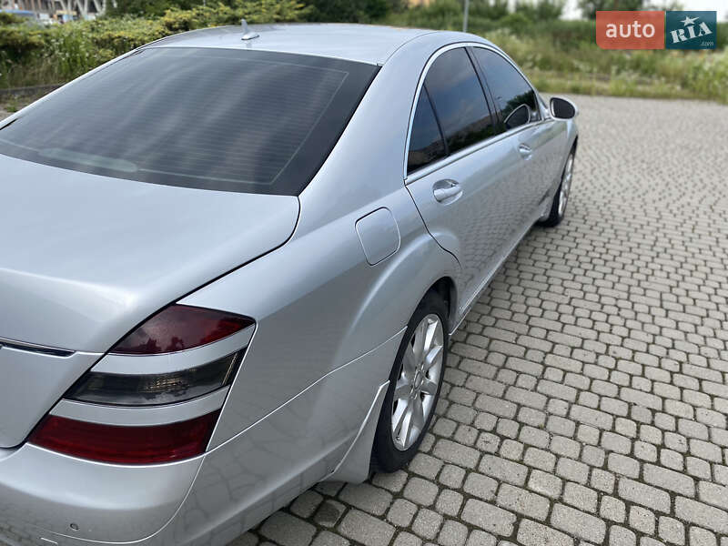 Седан Mercedes-Benz S-Class 2006 в Львові