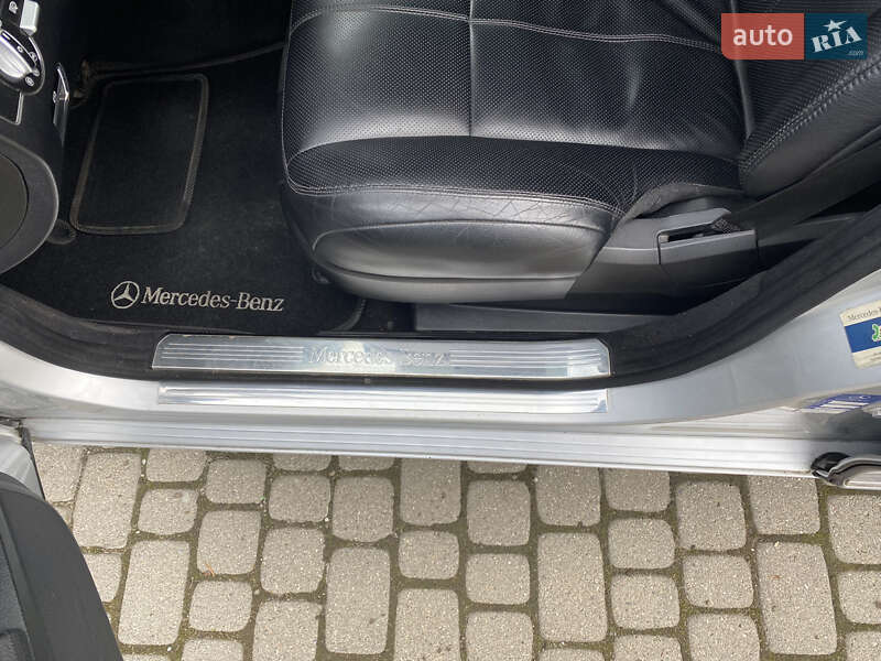 Седан Mercedes-Benz S-Class 2006 в Львові