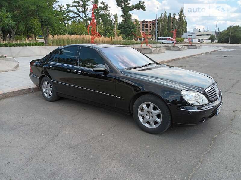 Седан Mercedes-Benz S-Class 2001 в Миколаєві