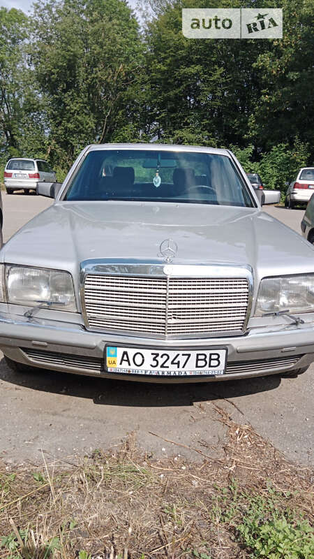 Седан Mercedes-Benz S-Class 1983 в Виноградове