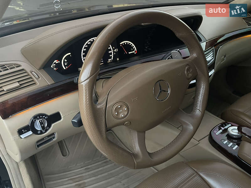 Седан Mercedes-Benz S-Class 2007 в Дніпрі