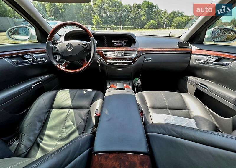 Седан Mercedes-Benz S-Class 2007 в Кропивницькому