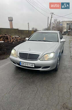 Седан Mercedes-Benz S-Class 2003 в Звягеле