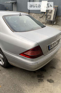 Седан Mercedes-Benz S-Class 2000 в Рівному