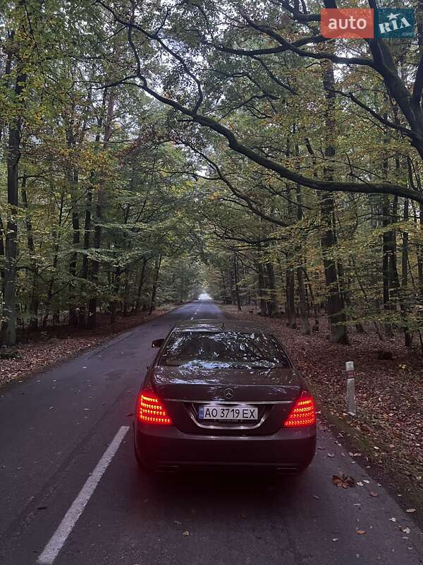 Седан Mercedes-Benz S-Class 2011 в Ужгороді фото 8 Седан Mercedes-Benz S-Class 2011 в Ужгороді