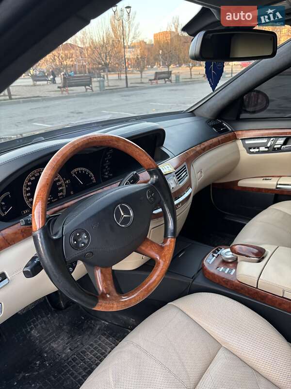 Седан Mercedes-Benz S-Class 2006 в Запорожье