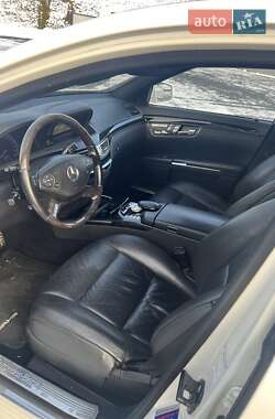 Седан Mercedes-Benz S-Class 2010 в 