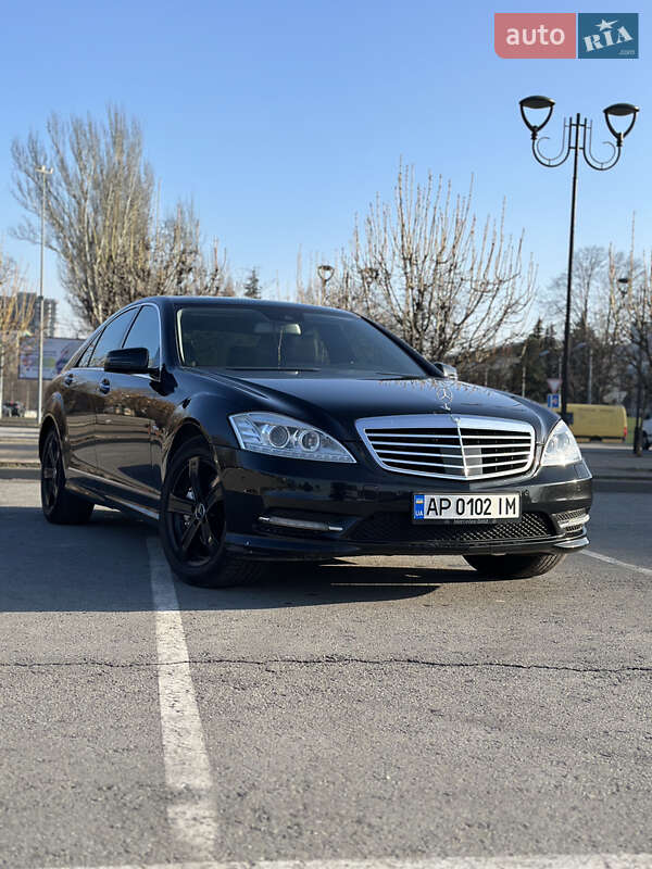 Седан Mercedes-Benz S-Class 2012 в Запоріжжі