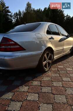 Седан Mercedes-Benz S-Class 2001 в Городне