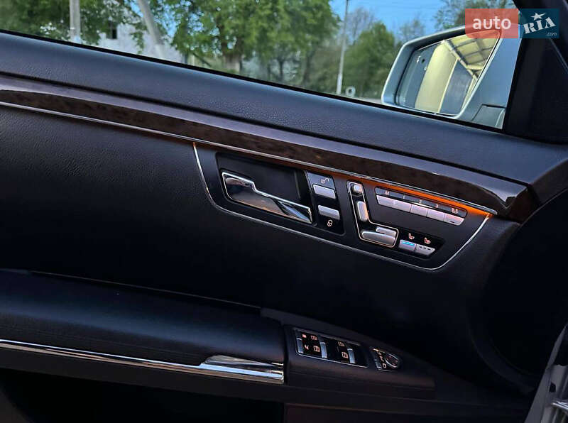 Седан Mercedes-Benz S-Class 2010 в Чернівцях фото 19 Седан Mercedes-Benz S-Class 2010 в Чернівцях